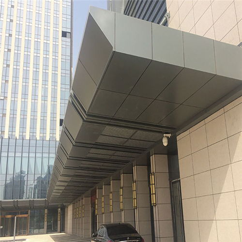 長(zhǎng)帆建材 專(zhuān)業(yè)檐口鋁單板廠家，助力鶴壁建筑行業(yè)發(fā)展